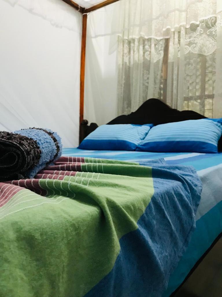 Nethmi Homestay & Restaurant Tangalle Kültér fotó