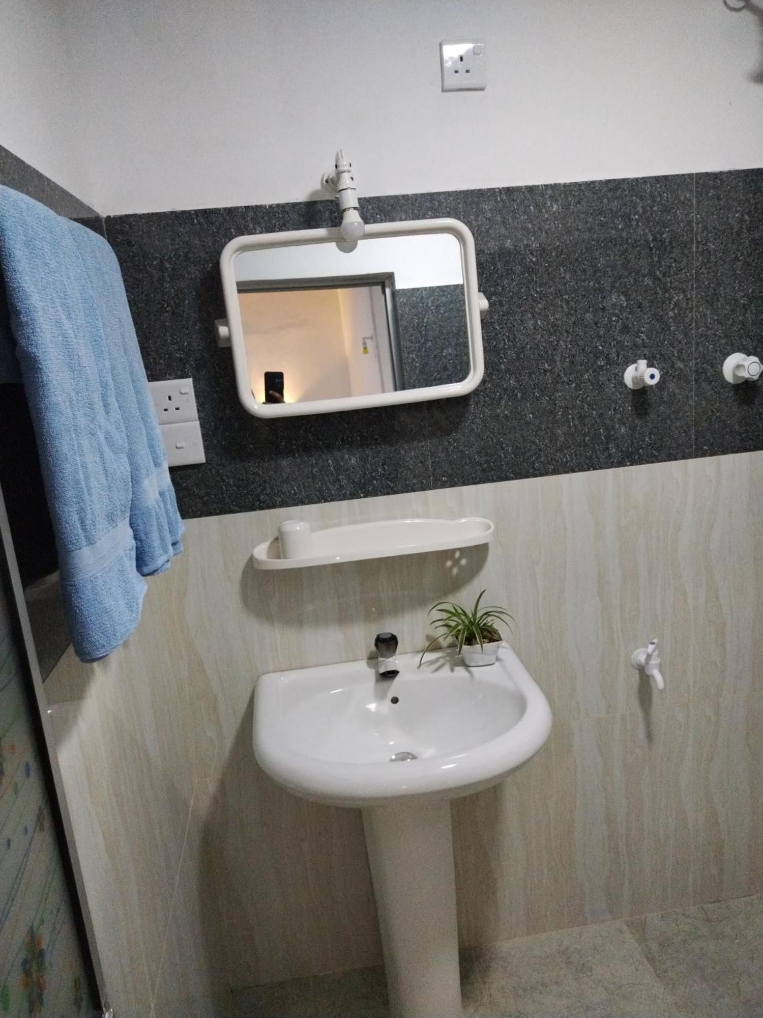 Nethmi Homestay & Restaurant Tangalle Kültér fotó