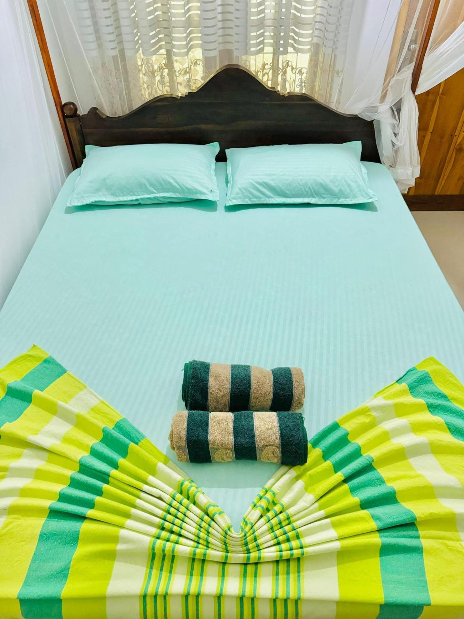 Nethmi Homestay & Restaurant Tangalle Szoba fotó