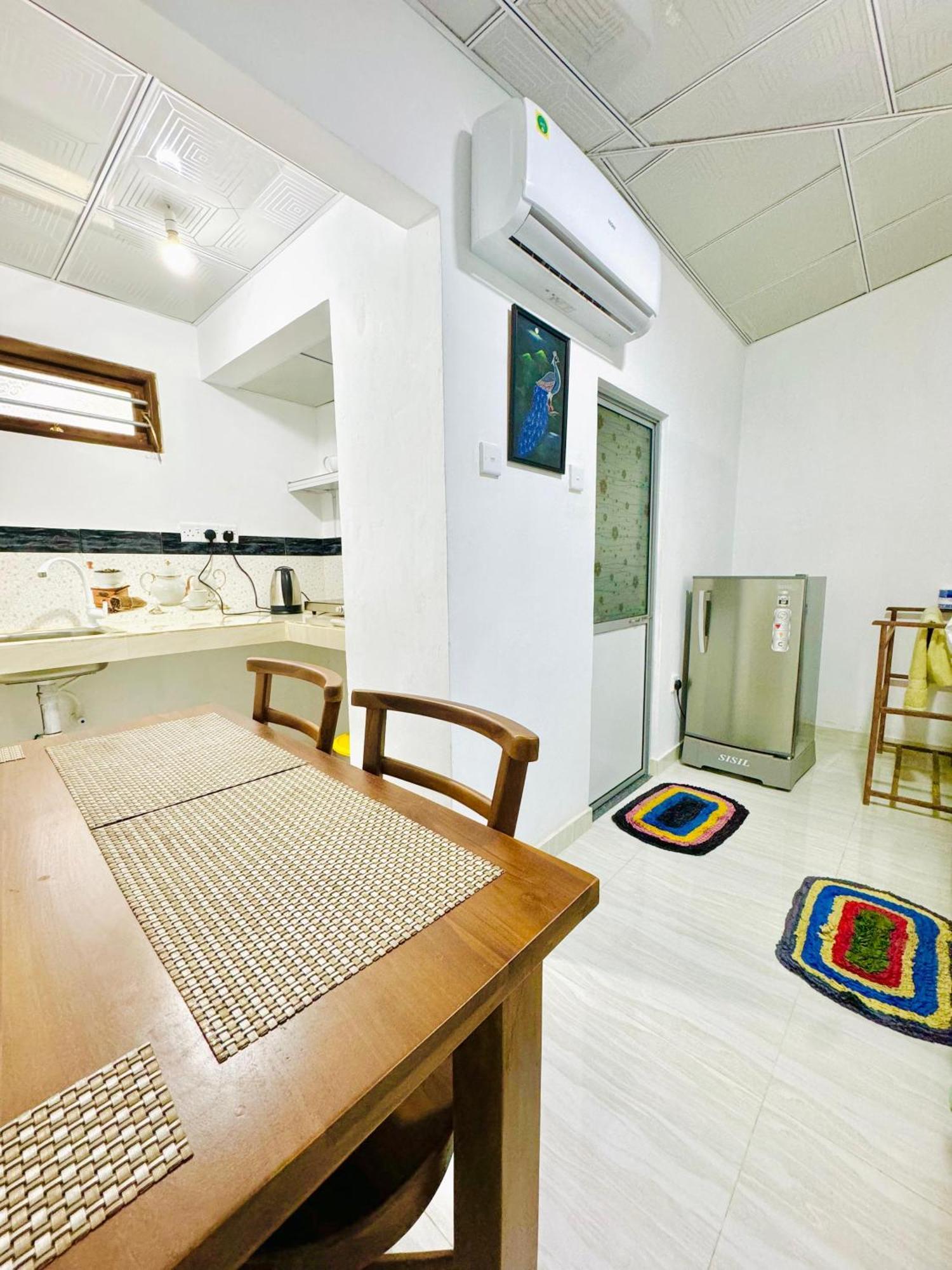 Nethmi Homestay & Restaurant Tangalle Kültér fotó
