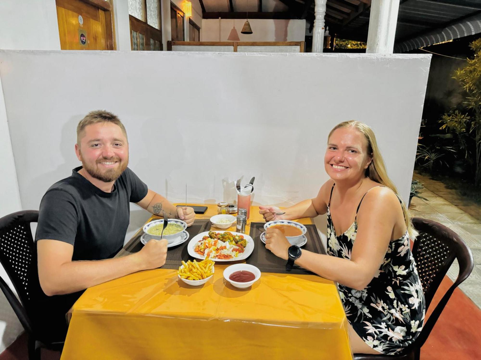 Nethmi Homestay & Restaurant Tangalle Kültér fotó