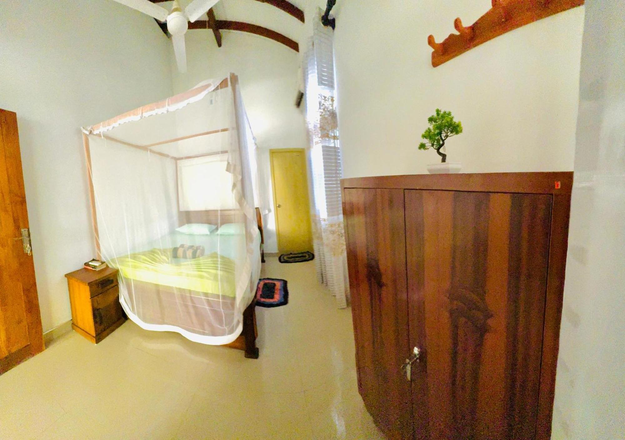 Nethmi Homestay & Restaurant Tangalle Kültér fotó