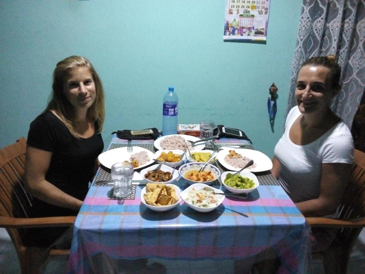 Nethmi Homestay & Restaurant Tangalle Kültér fotó